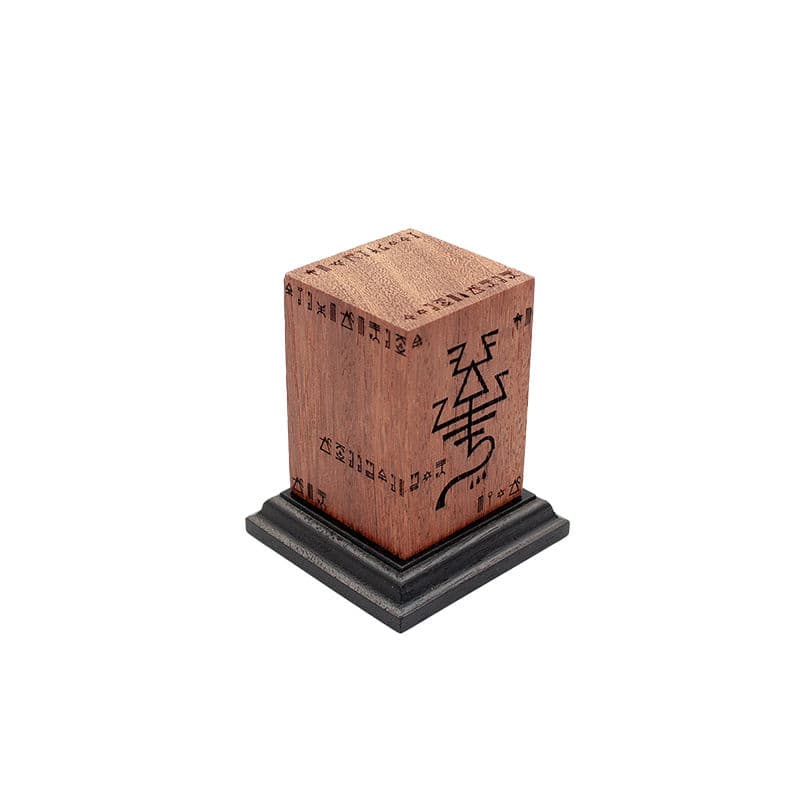 Engraved Teak Ornate Elder Plinth (Type 7)