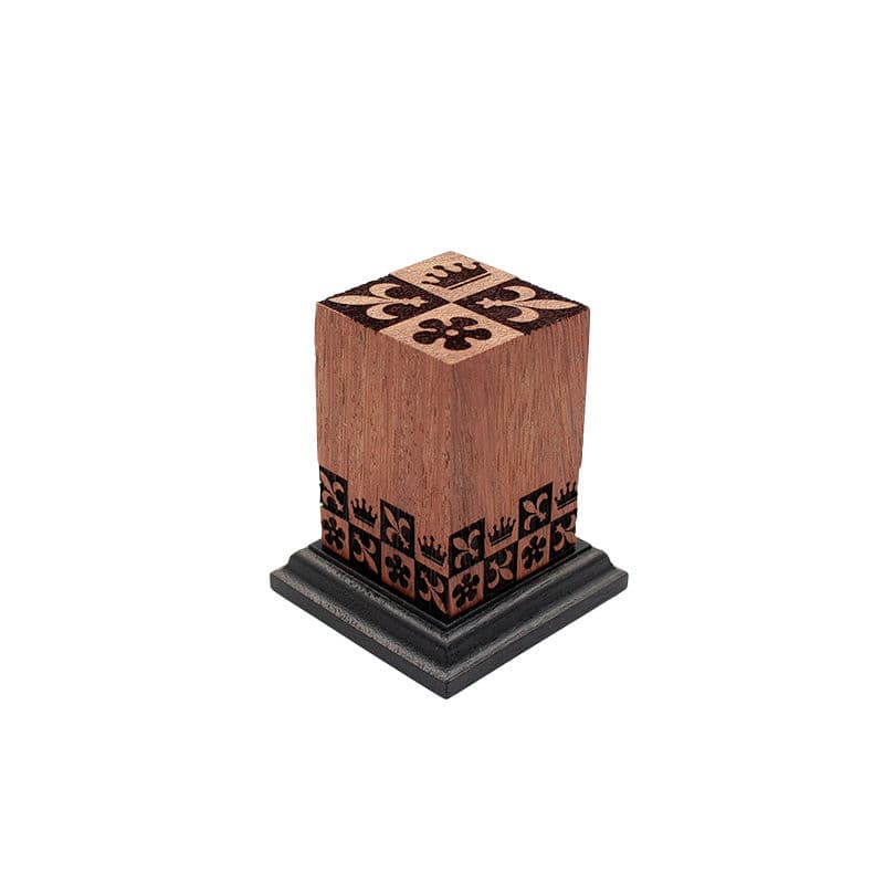 Engraved Teak Ornate Knight Plinth (Type 7)
