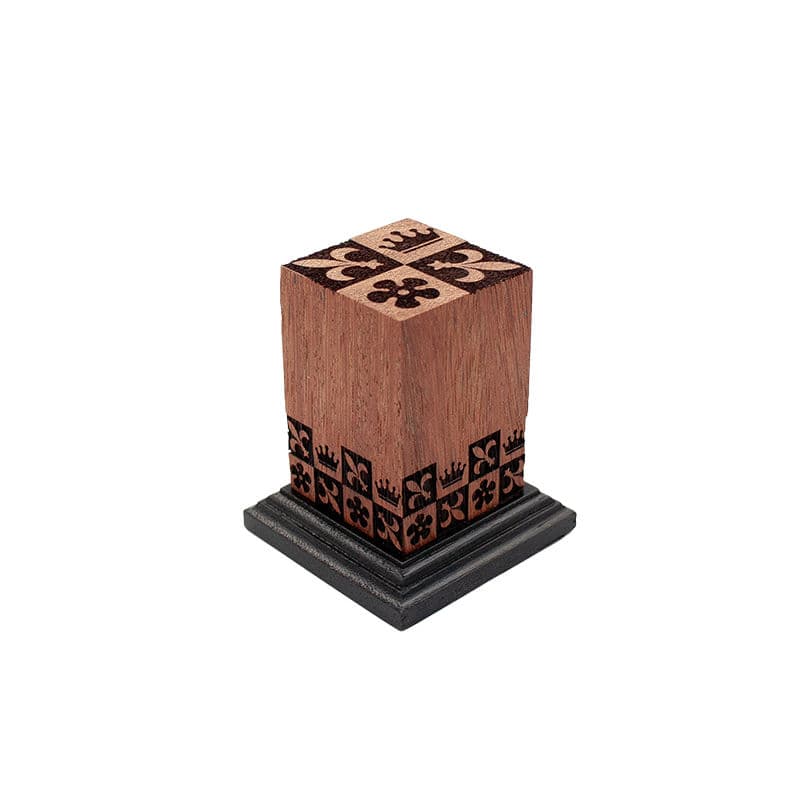 Engraved Teak Ornate Knight Plinth (Type 8)